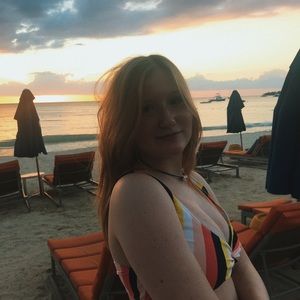 Meet your Posher, Lexi